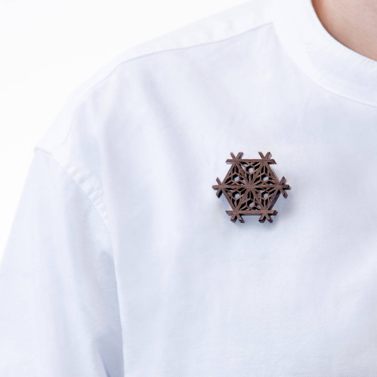Sakura (Kumiko Brooch: Yaezakura Kikko)